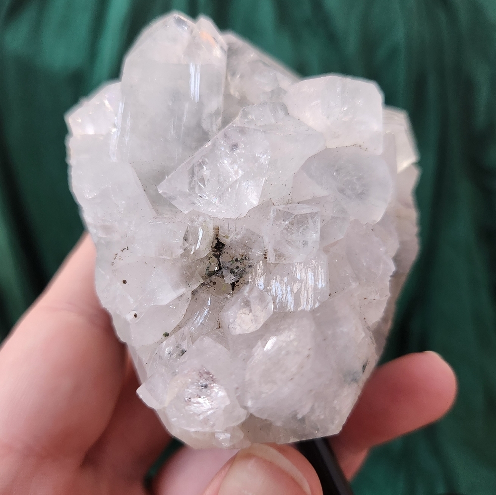 Apophyllite Specimen - Picture 6 of 7
